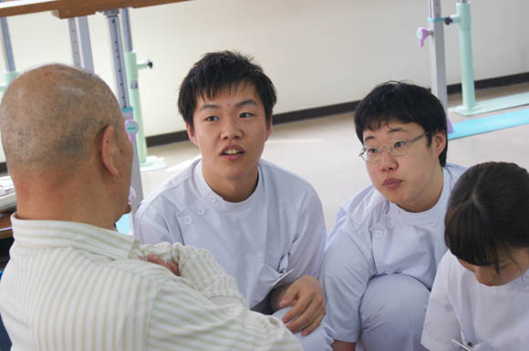 義肢装具士　採型　下腿義足　日本聴能言語福祉学院